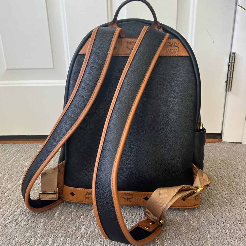 MCM Black and Tan Backpack - Picture 3 of 12